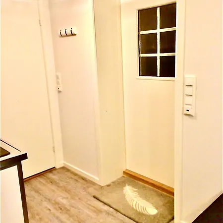 Moderne I Sentrum Av *